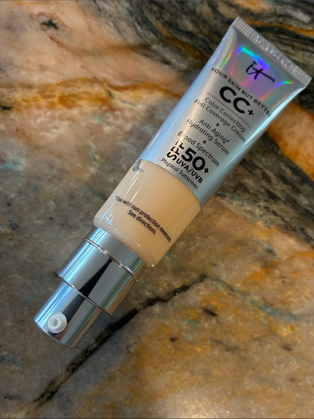 it cosmetics CC+ Cream SPF 50+ - Fair - Picture 2 of 2